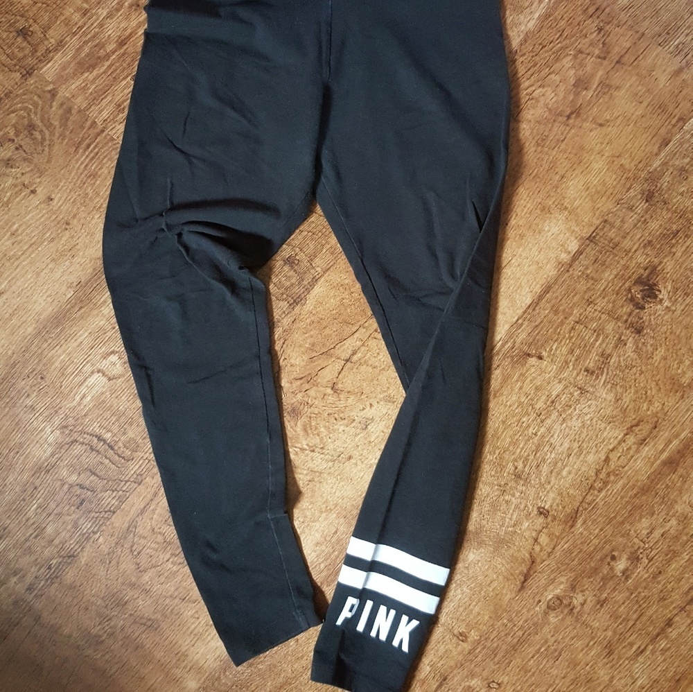 PINK VICTORIA SECRET LEGGINGS